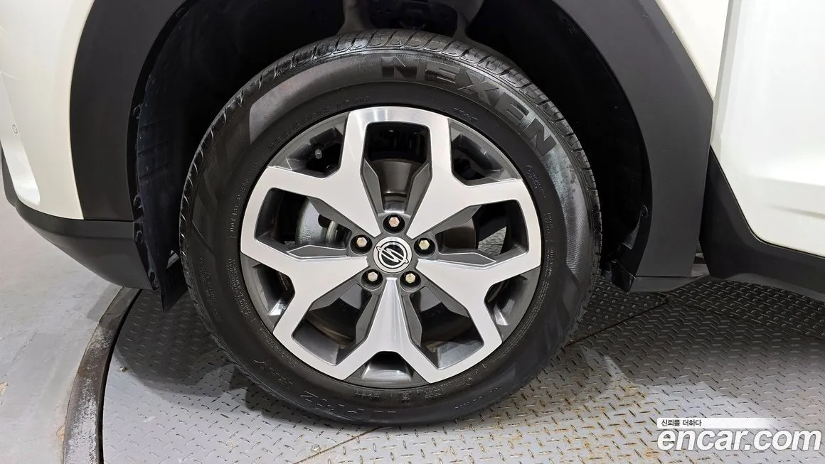 KG Mobility (Ssangyong) Torres — фото 10