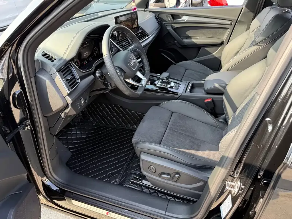 Audi Q5L Sportback 2023 из CN, фото 8