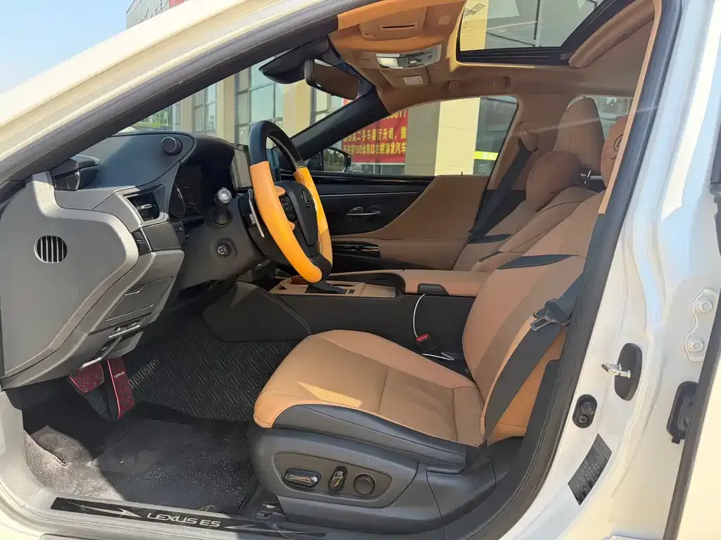 Lexus ES 2023 из CN, фото 4