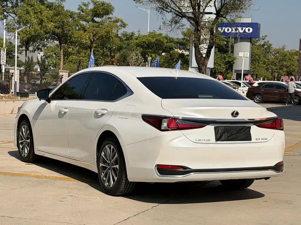 Lexus ES 2023 из CN, фото 9