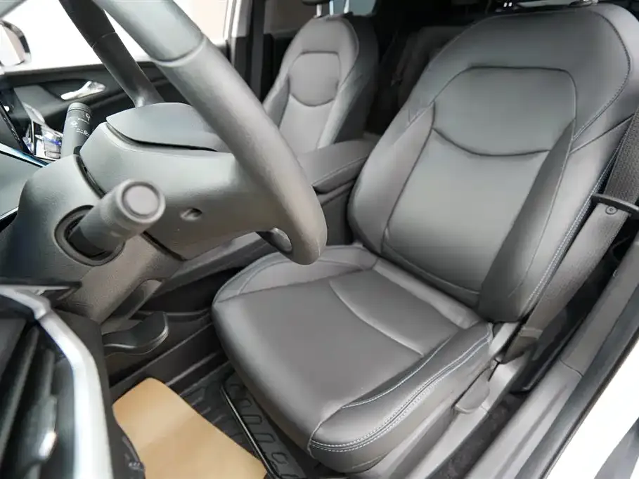 Chevrolet Menlo 2023 из CN, фото 3