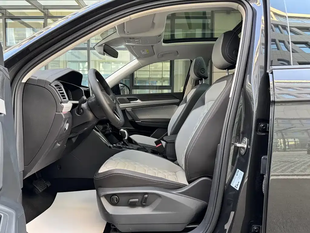 Volkswagen Tayron 2023 из CN, фото 3