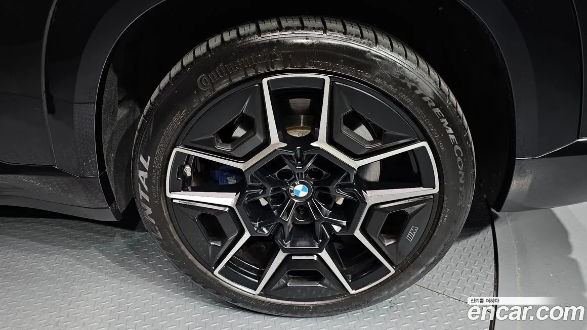 BMW XM — фото 5