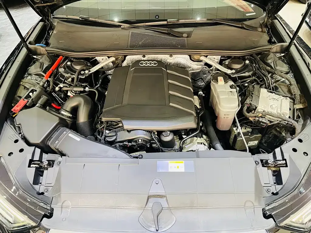 Audi A6L 2021 из CN, фото 7