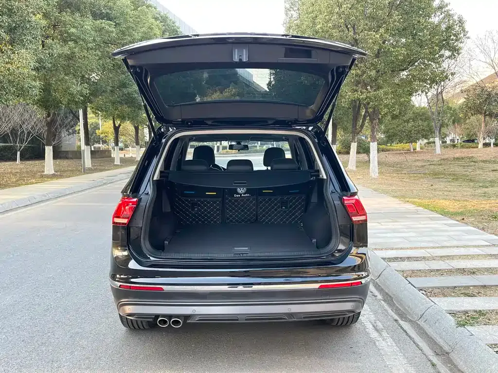 Volkswagen Tiguan L 2021 из CN, фото 10