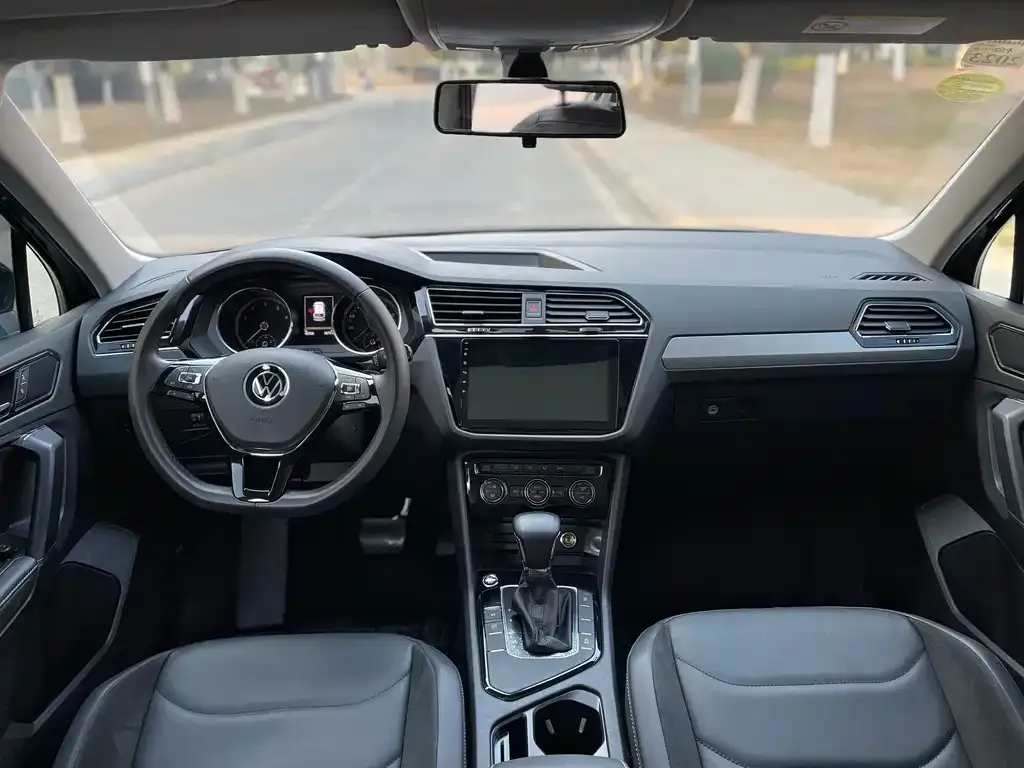 Volkswagen Tiguan L 2021 из CN, фото 5