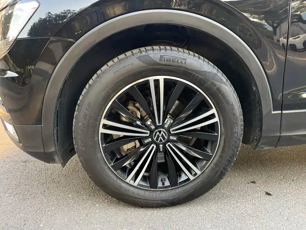 Volkswagen Tiguan L 2021 из CN, фото 7