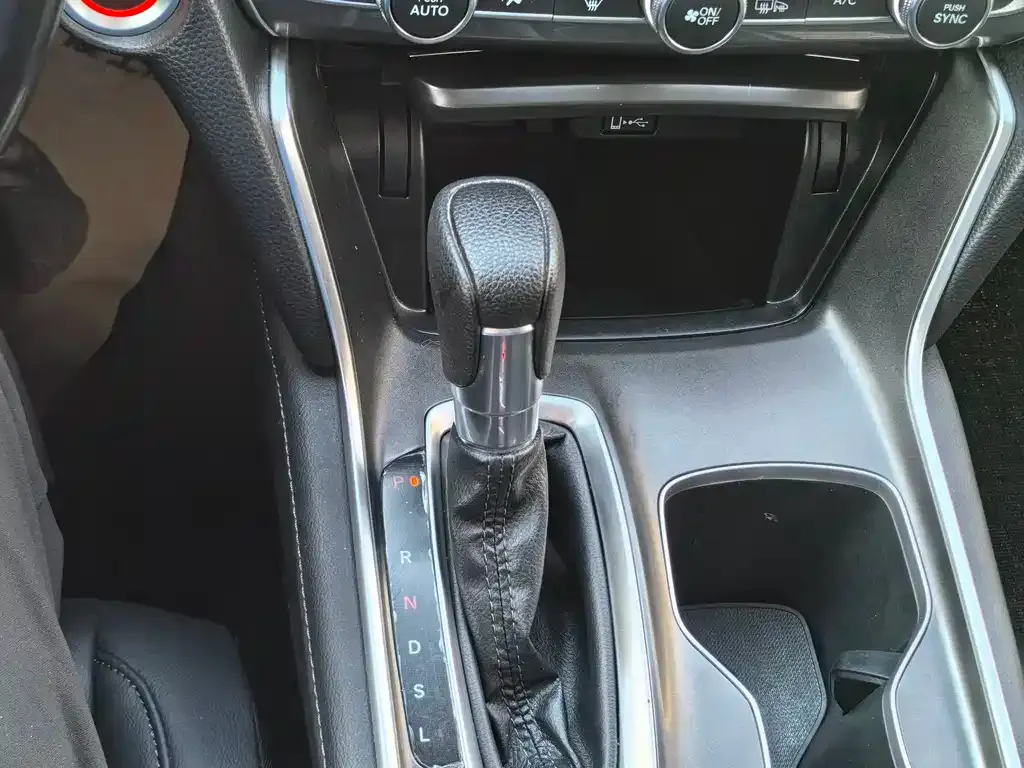 Honda Accord 2022 из CN, фото 7