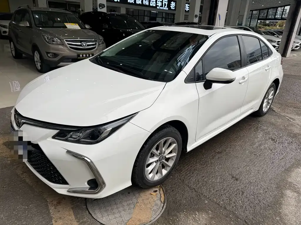 Toyota Corolla 2023 из CN, фото 6