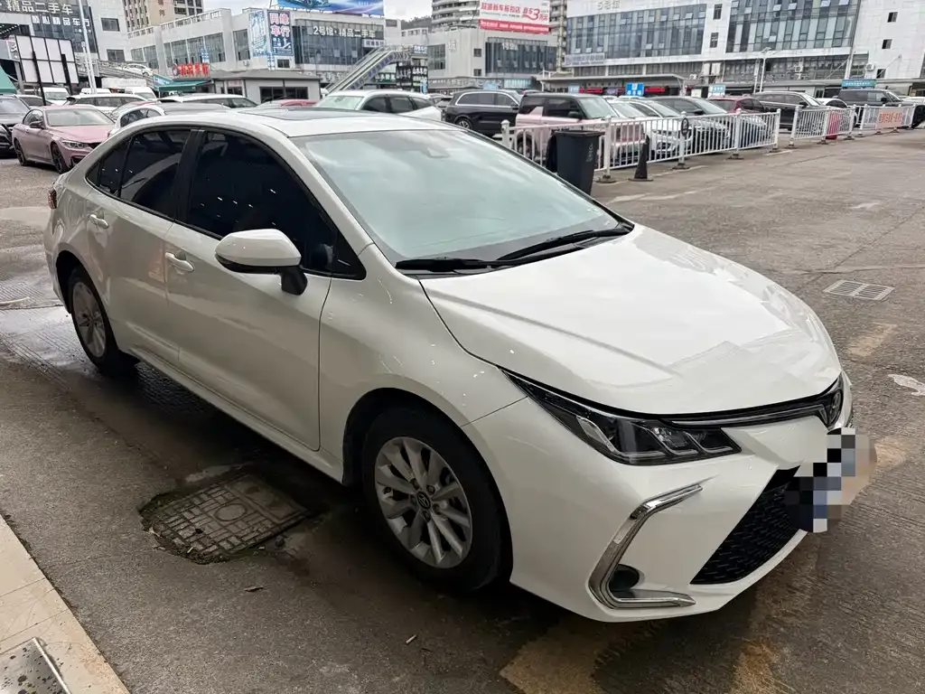 Toyota Corolla 2023 из CN, фото 7