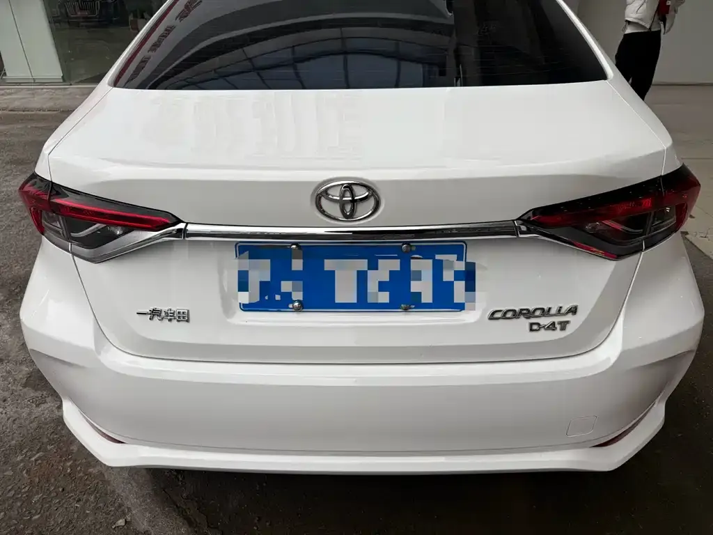 Toyota Corolla 2023 из CN, фото 2