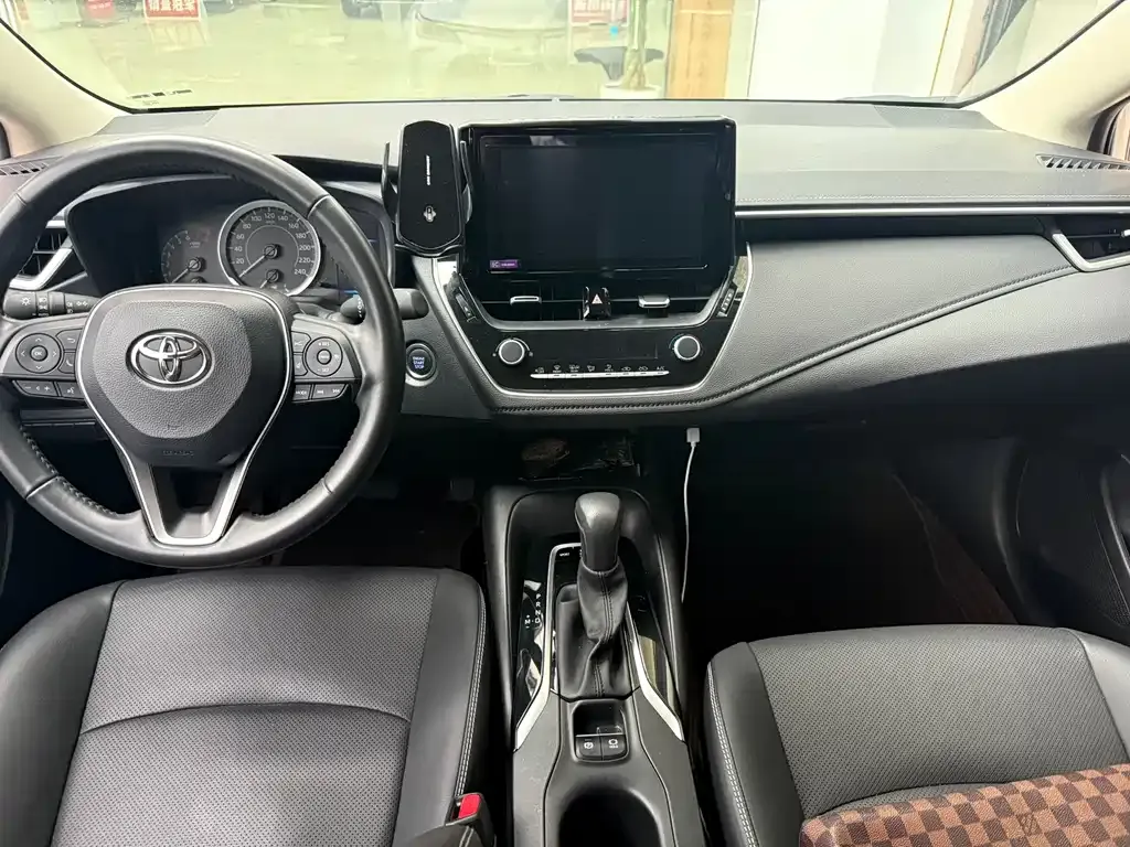 Toyota Corolla 2023 из CN, фото 4