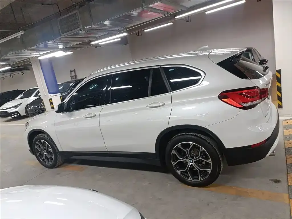 BMW X1 2022 из CN, фото 4