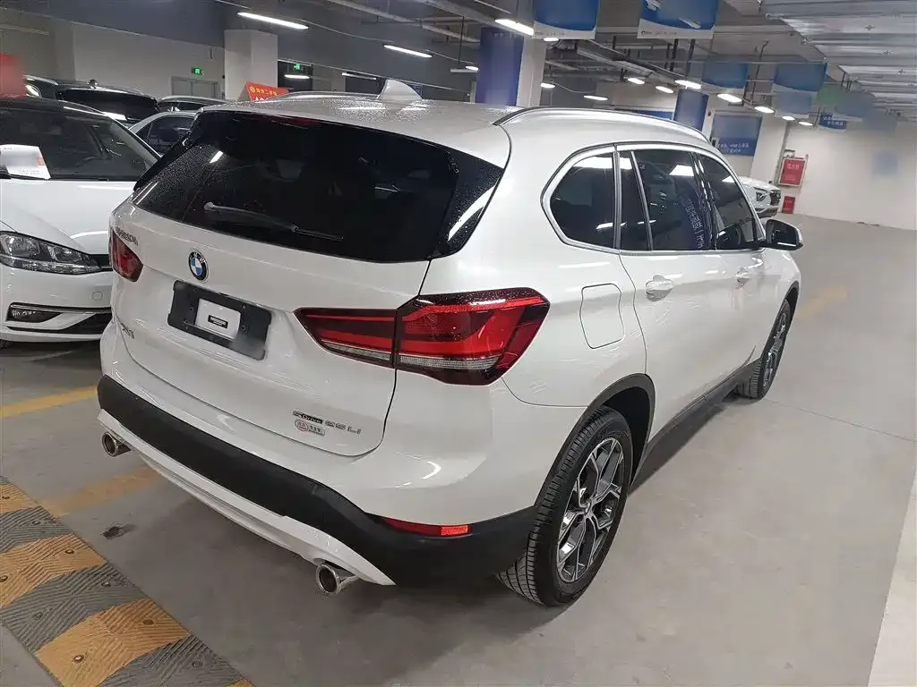 BMW X1 2022 из CN, фото 9