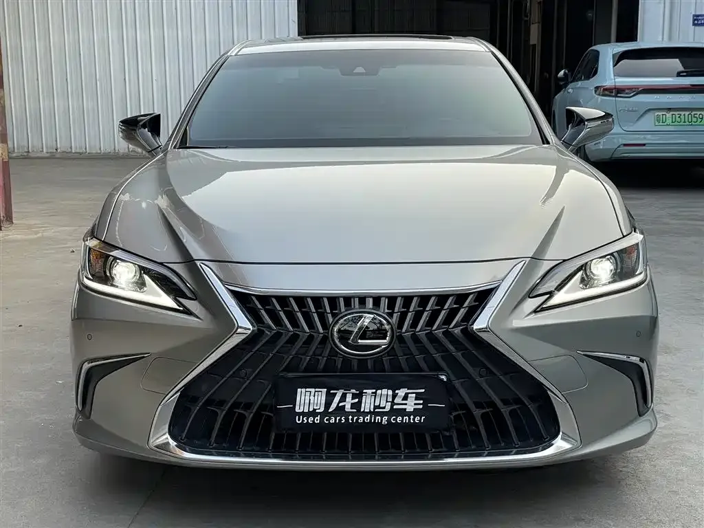 Lexus ES 2023 из CN, фото 6