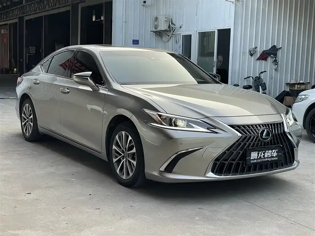 Lexus ES 2023 из CN, фото 9