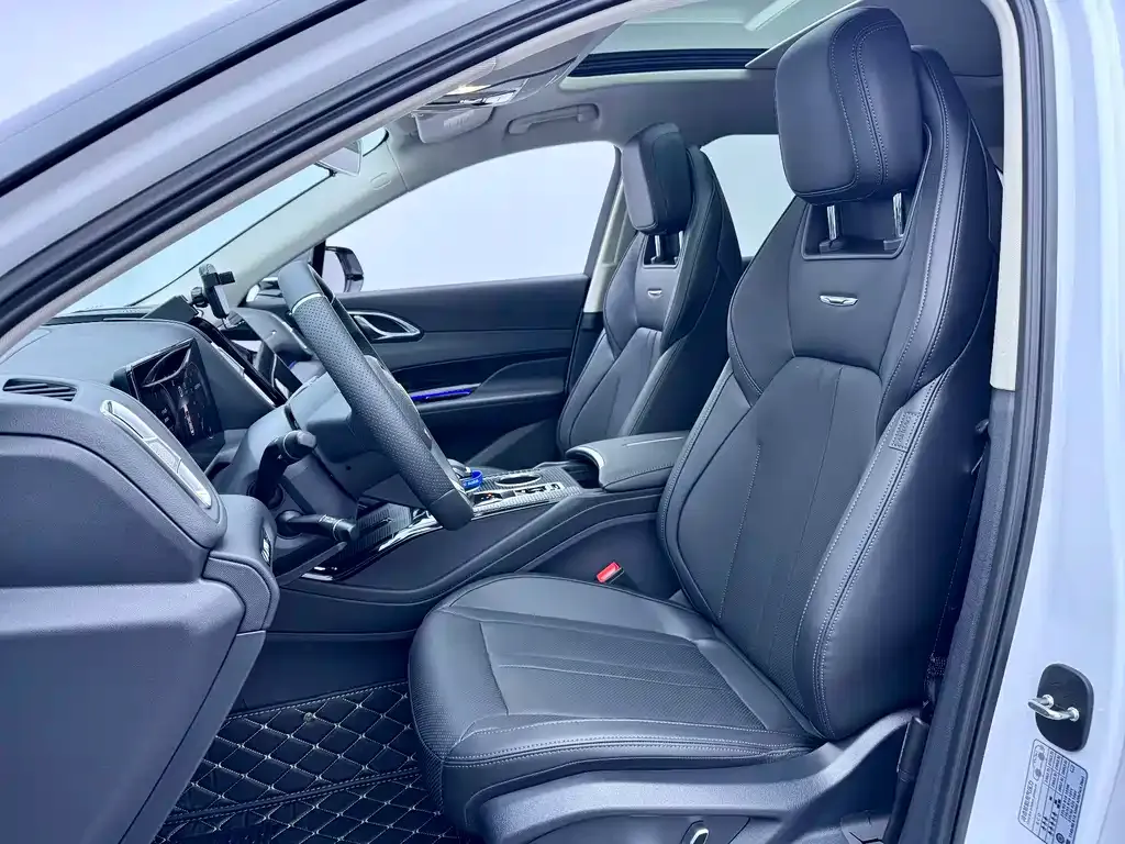 Hongqi HS3 2023 из CN, фото 10