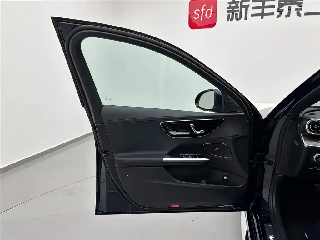 Mercedes-Benz C-Class 2025 из CN, фото 9