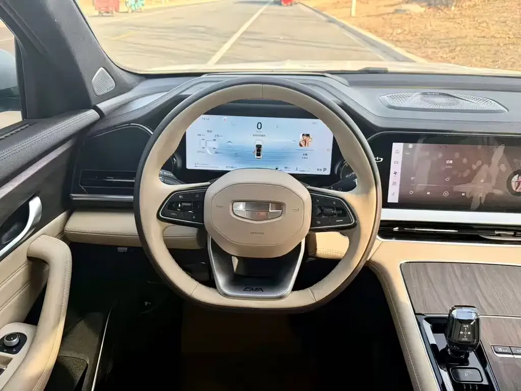 Geely Xingyue L 2025 из CN, фото 3