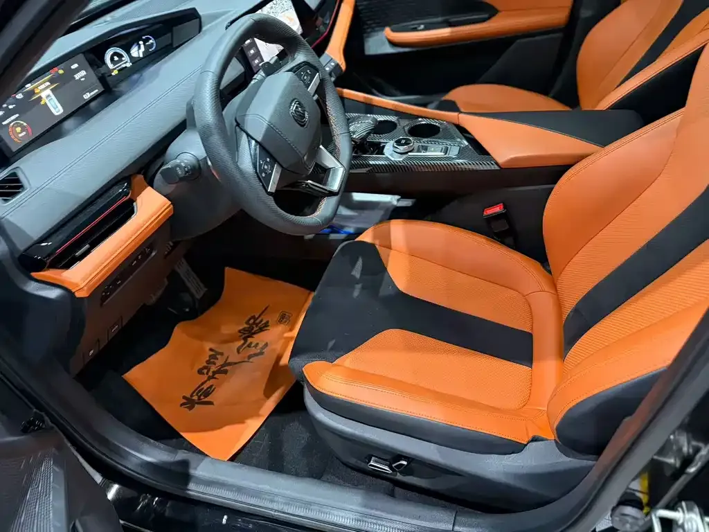 Changan UNI-V 2023 из CN, фото 4