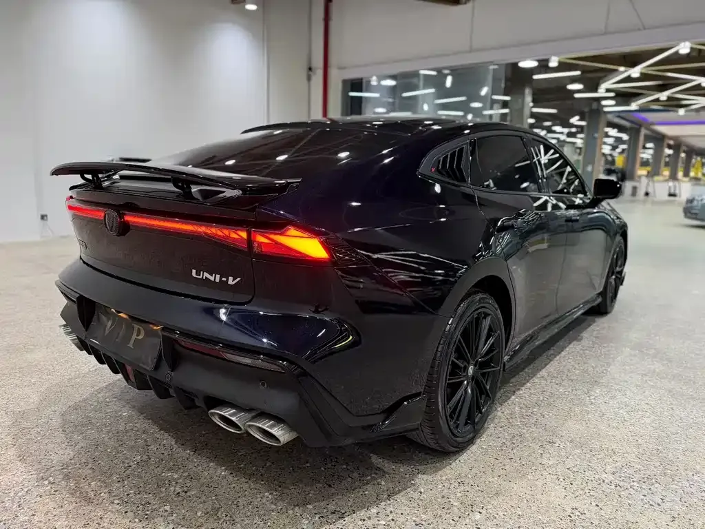 Changan UNI-V 2023 из CN, фото 7