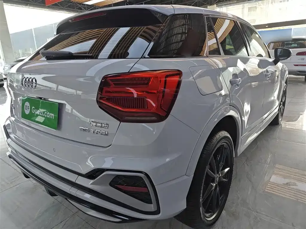 Audi Q2L 2023 из CN, фото 7