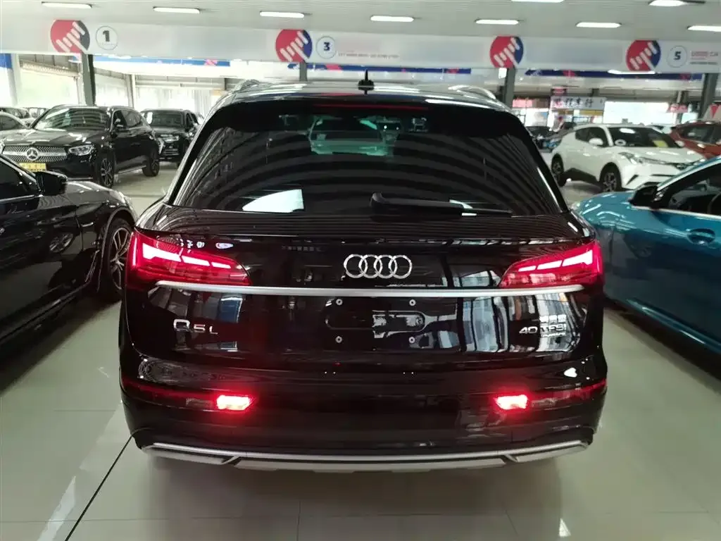 Audi Q5L 2024 из CN, фото 2