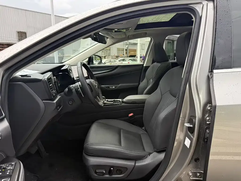 Lexus NX 2021 из CN, фото 7
