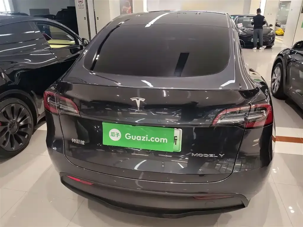 Tesla Model Y 2024 из CN, фото 6