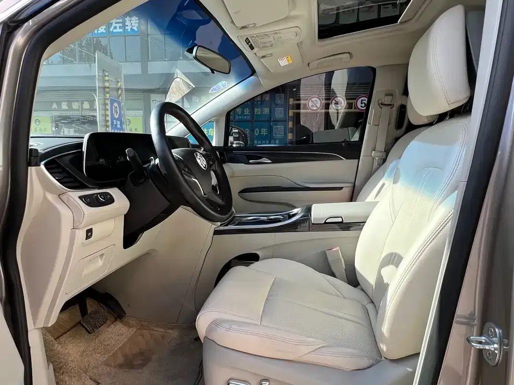 Buick GL8 2024 из CN, фото 2