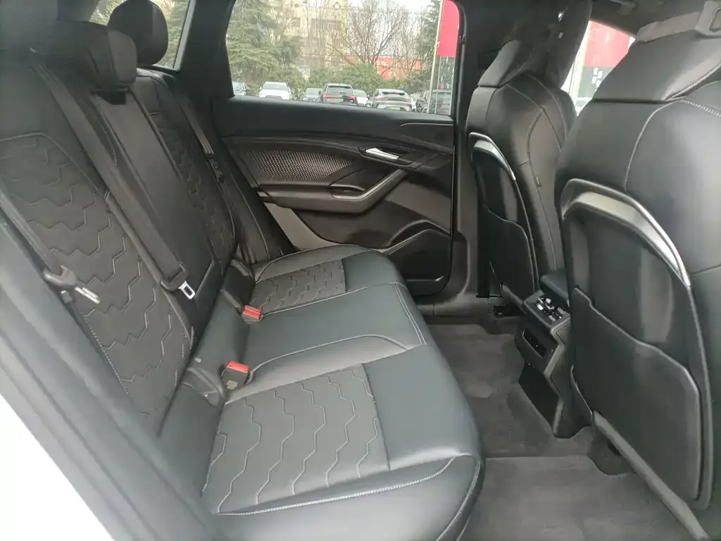 Audi Q6L e-tron 2025 из CN, фото 4