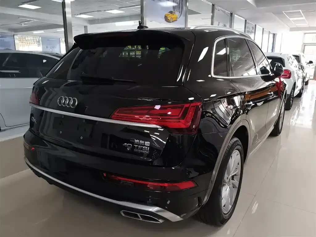 Audi Q5L 2022 из CN, фото 5