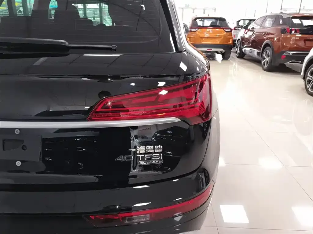 Audi Q5L 2022 из CN, фото 2