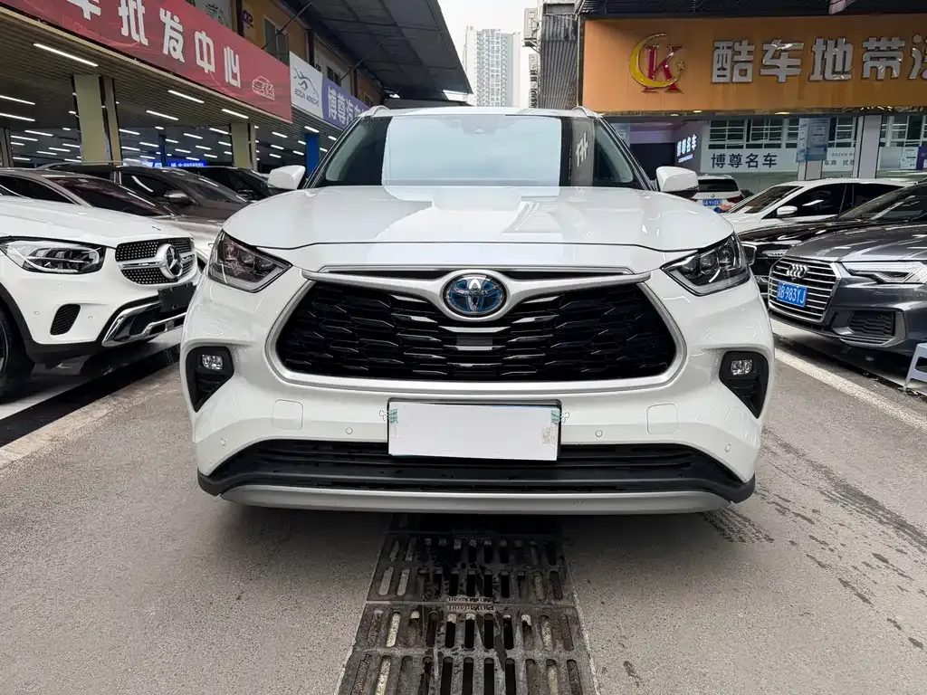 Toyota Highlander 2024 из CN, фото 3