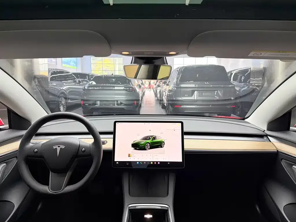 Tesla Model 3 2023 из CN, фото 5
