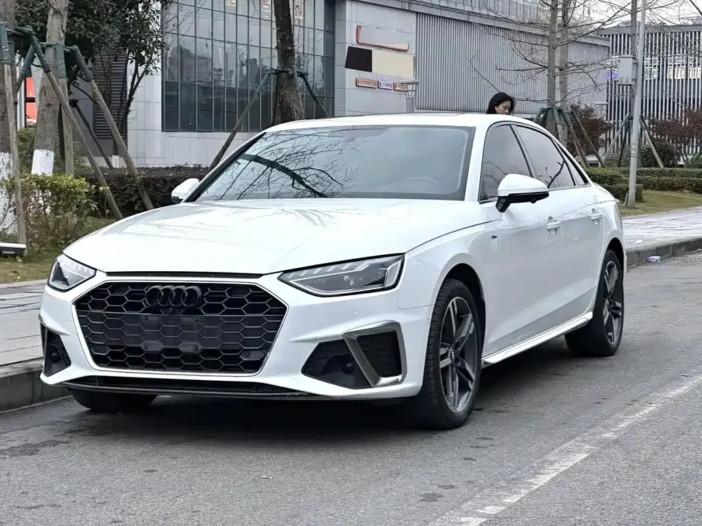 Audi A4L 2021 из CN, фото 1