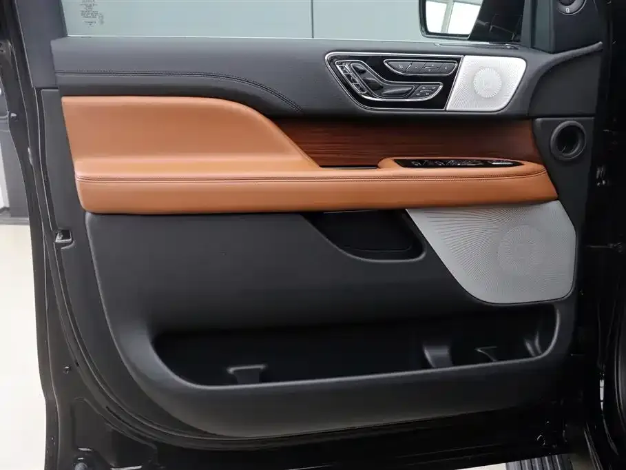 Lincoln Navigator 2021 из CN, фото 6