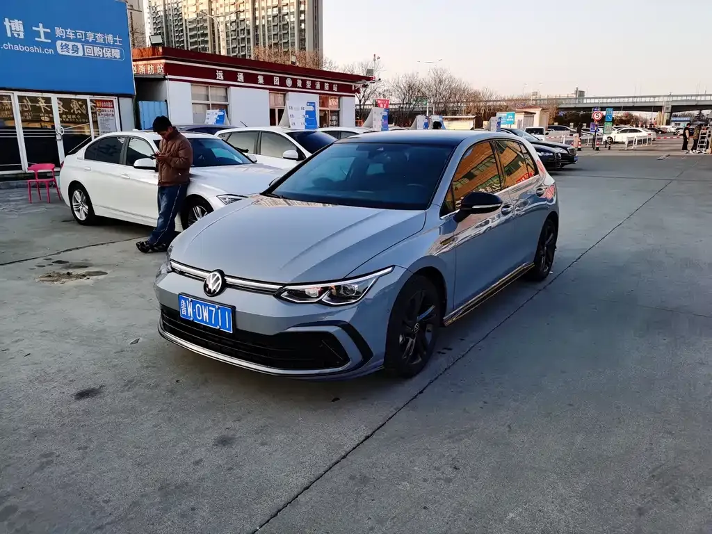 Volkswagen Golf 2023 из CN, фото 8