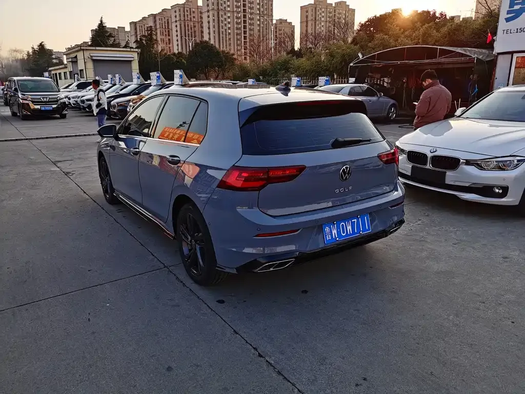 Volkswagen Golf 2023 из CN, фото 4