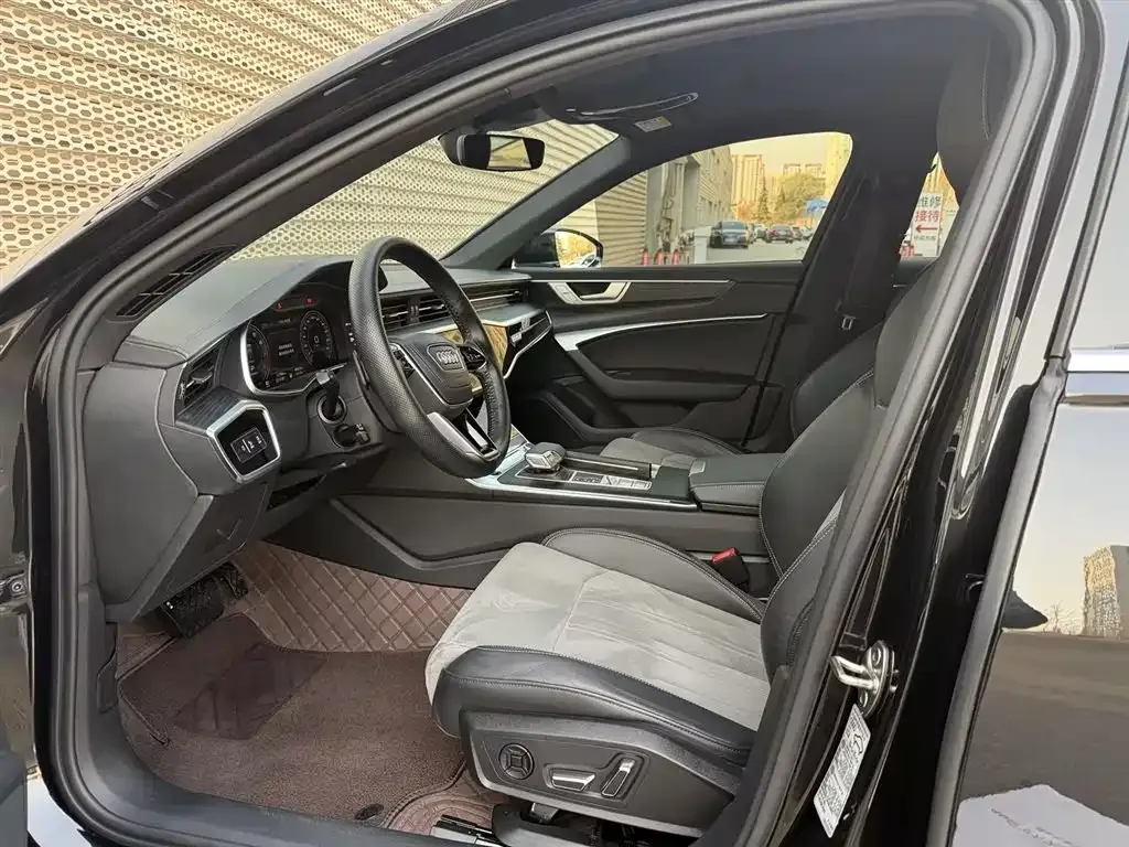 Audi A6L 2024 из CN, фото 5