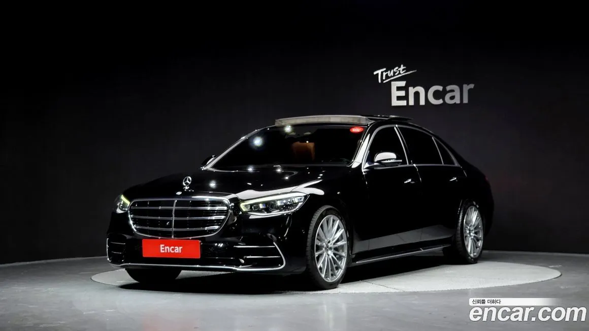 Mercedes-Benz S-Class — фото 1