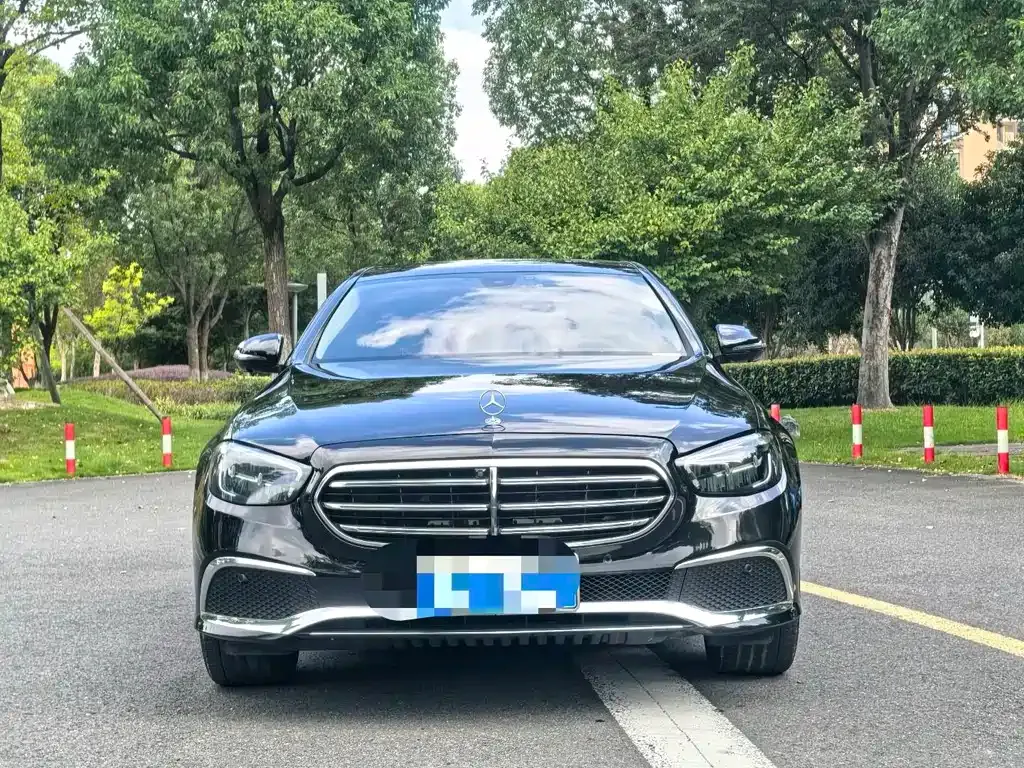 Mercedes-Benz E-Class 2023 из CN, фото 9