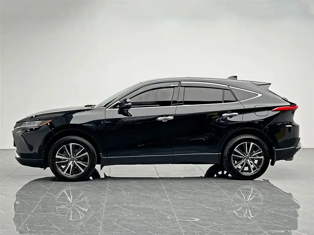 Toyota Harrier 2022 из CN, фото 3
