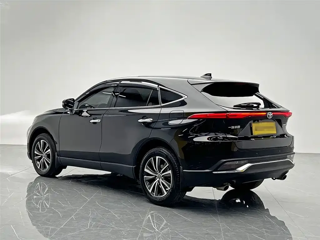 Toyota Harrier 2022 из CN, фото 4