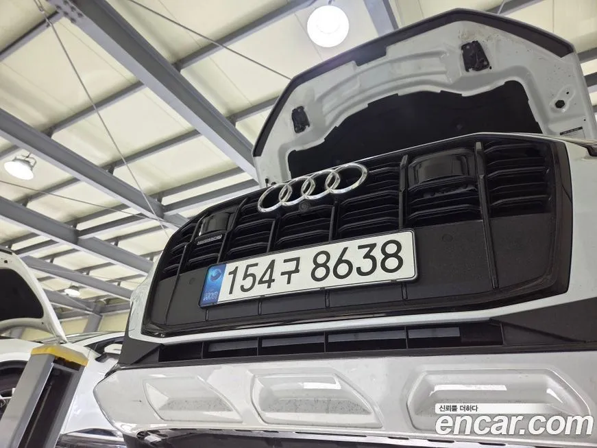 Audi Q7 2023 из KR, фото 3