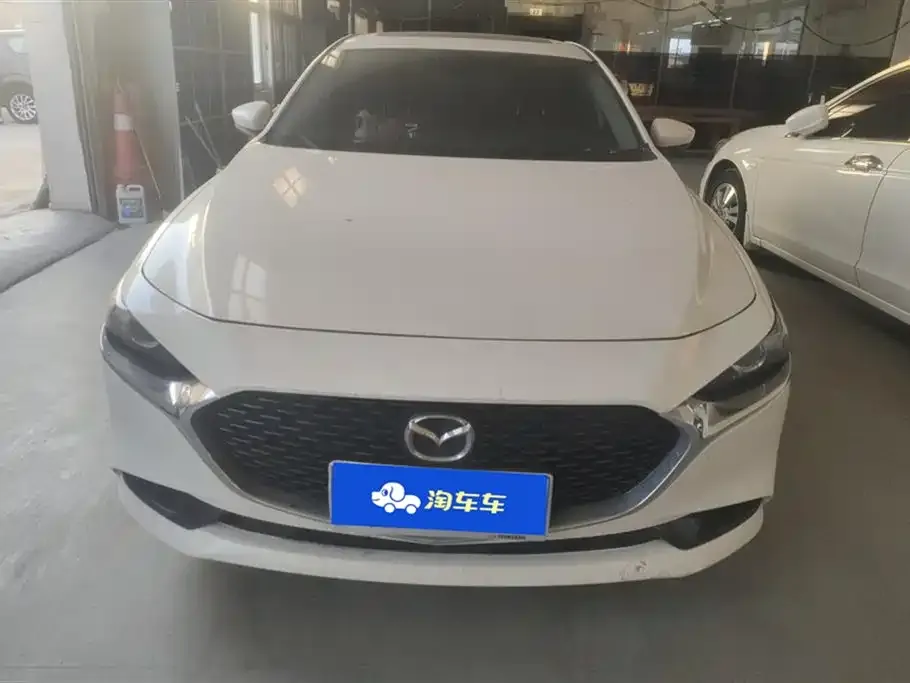 Mazda 3 Axela 2022 из CN, фото 2