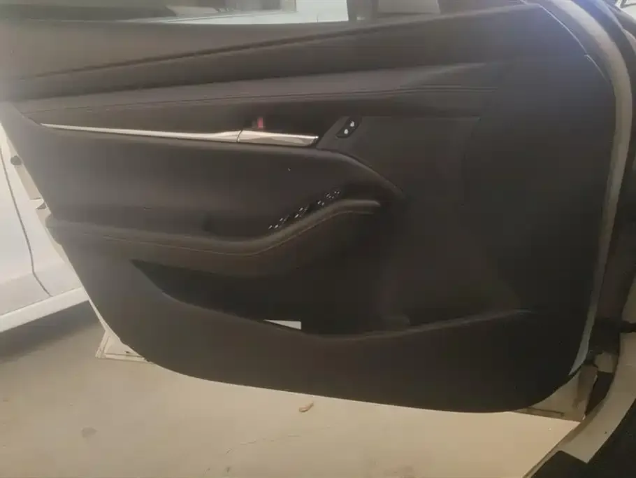 Mazda 3 Axela 2022 из CN, фото 9