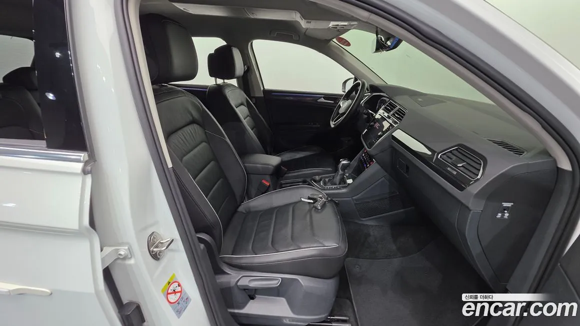 Volkswagen Tiguan 2021 из KR, фото 3