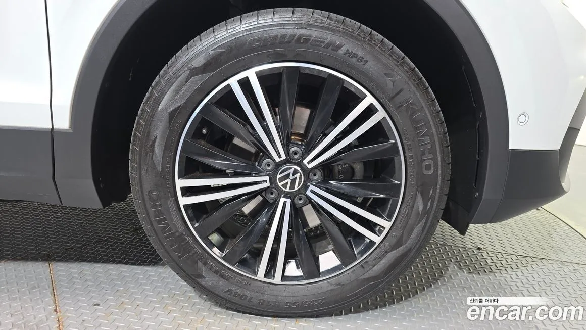 Volkswagen Tiguan 2021 из KR, фото 5