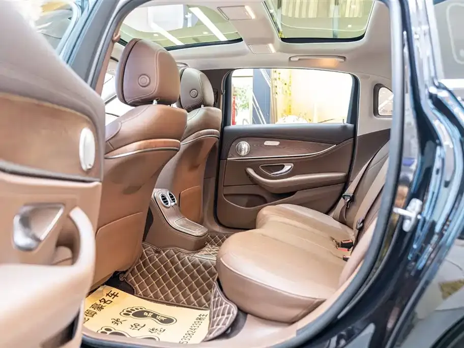 Mercedes-Benz E-Class 2023 из CN, фото 6